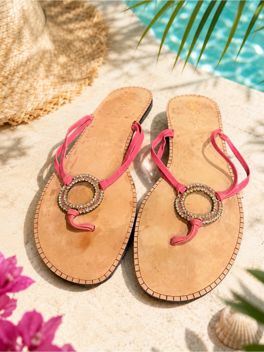 Lilly Pulitzer Pink thong with Jeweled rhinestone accent Sandals slipper size 10
